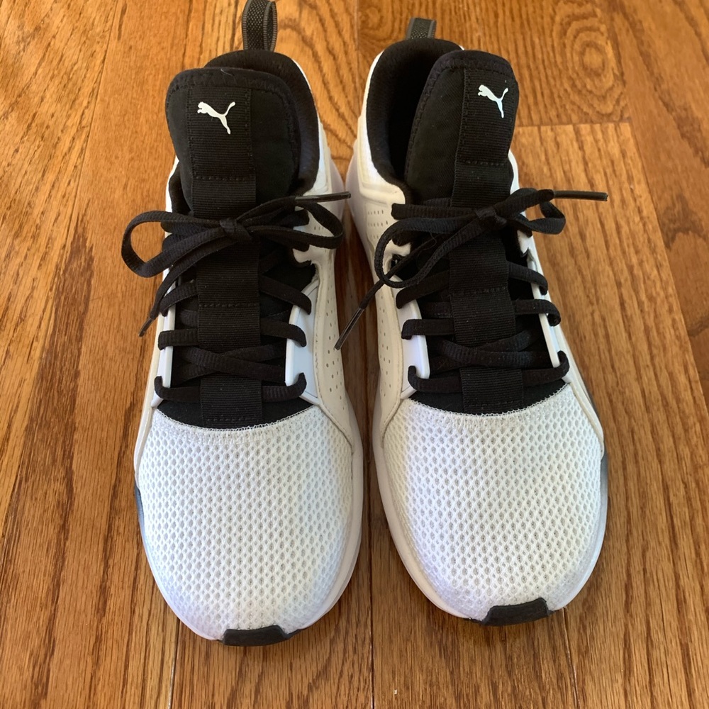 PRICE FIRM Puma Training Sneakers